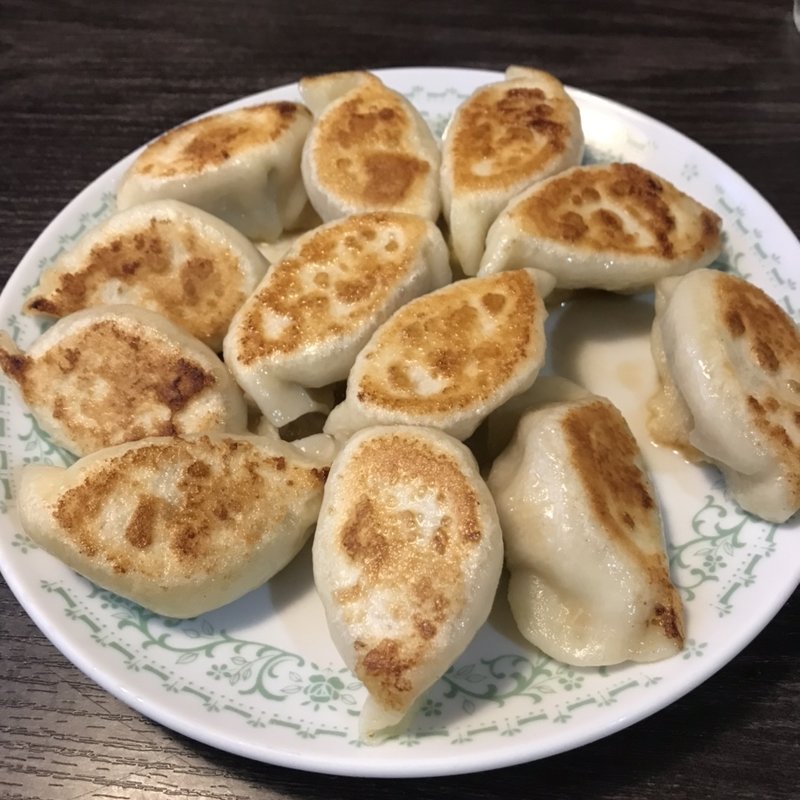 猪肉韮菜餃子 豚肉とニラ 焼き餃子(人人餃子城 （ニンニンギョウザジョウ）)