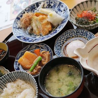 豆腐と野菜のだしあんかけ(とろろ屋)