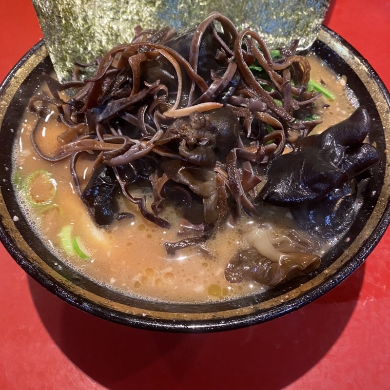 ラーメン中盛り　麺固め(ラーメン 厚木家)