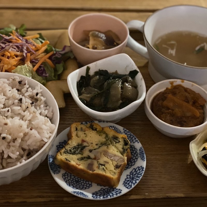 選べるデリ定食(DELI カド 堀江)