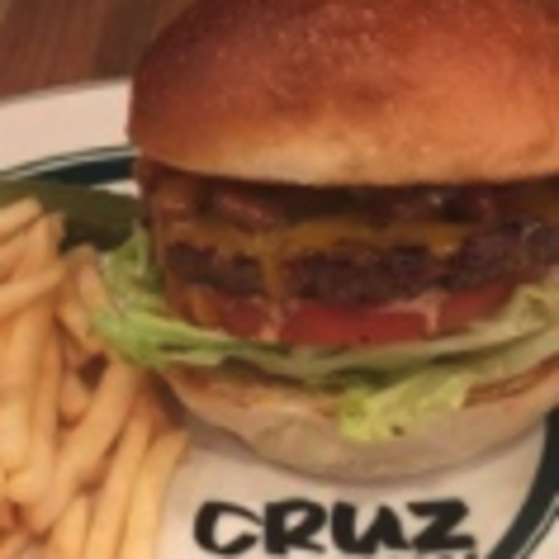 CHILI &CHEESE(CRUZ BURGERS & CRAFT BEERS （クルズバーガーズ アンド クラフトビア）)