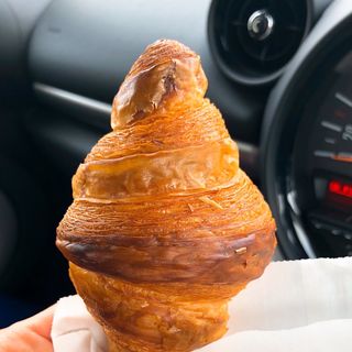 クロワッサン(コロン)