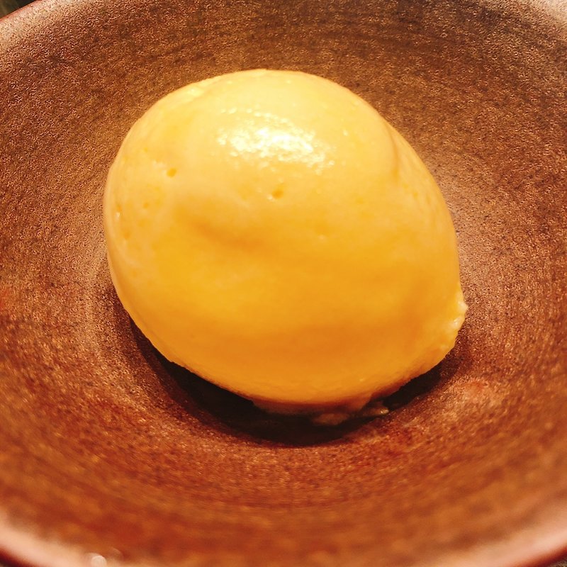 マンゴーアイス(うしごろ 銀座店)