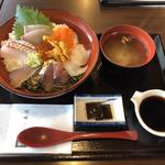 海鮮丼　来萩スペシャル(レストラン　来萩 )