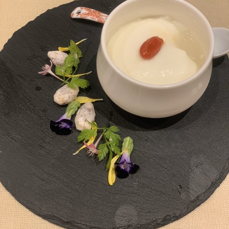 やわらか杏仁豆腐(中国菜 feve. (フェーブ))