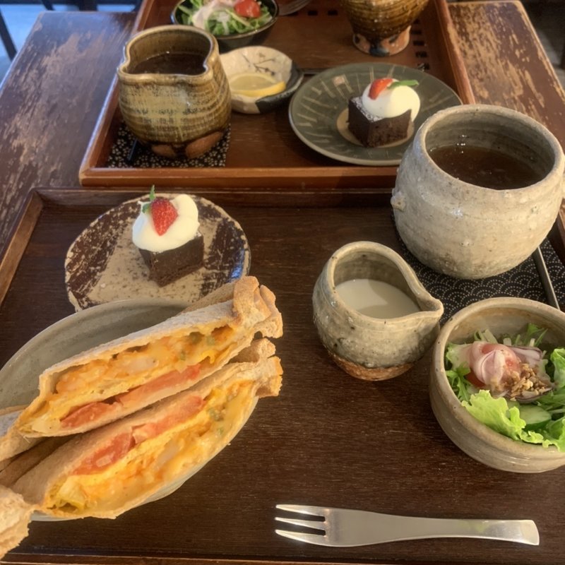 休日のランチセット（ホットサンド）(うつわcafeと手作り雑貨の店 ゆう 大阪梅田店)