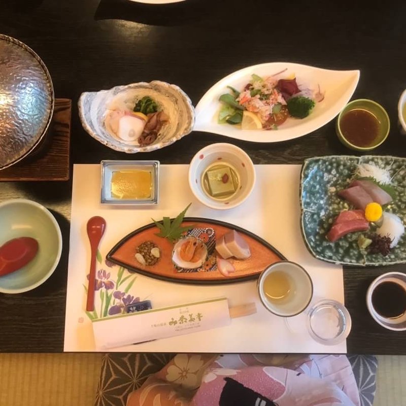 宿泊料理(み奈美亭 （みなみてい）)