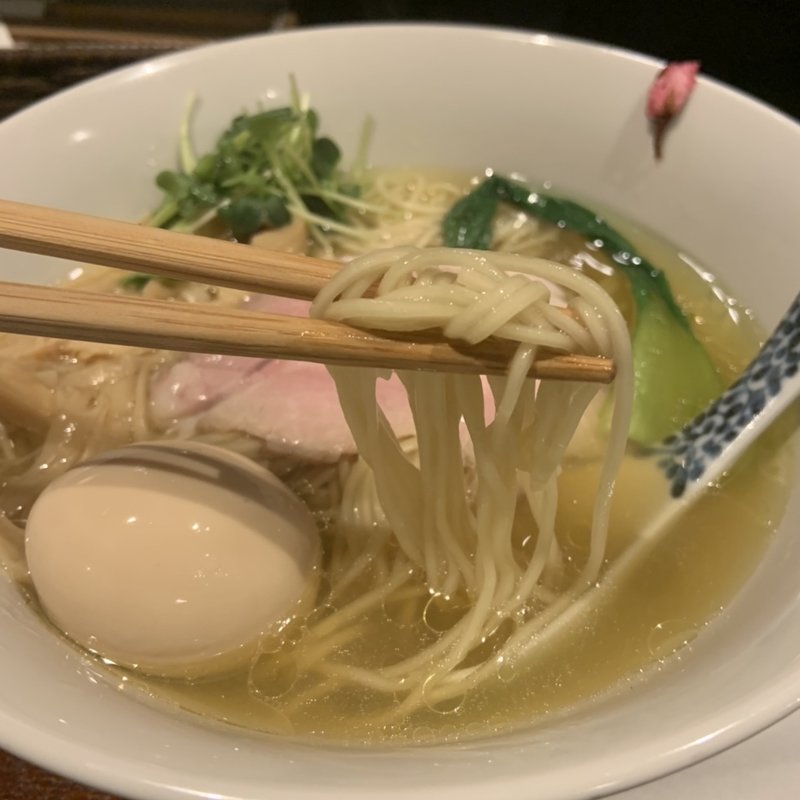 味玉 Ra-men 塩(メンドコロ キナリ)