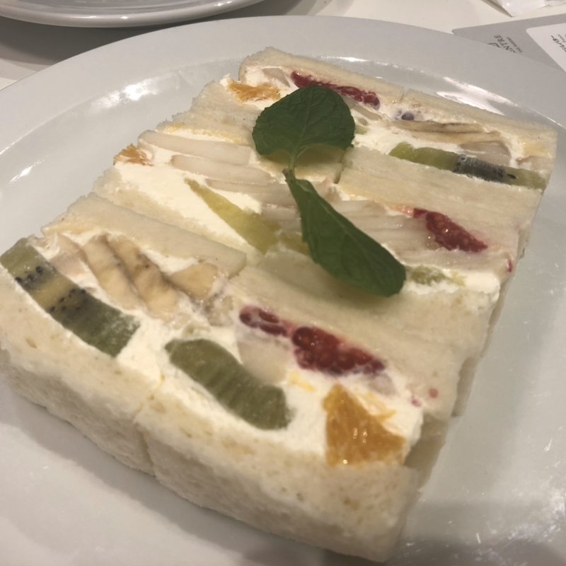 フルーツサンドイッチ(セントル ザ ベーカリー銀座店)