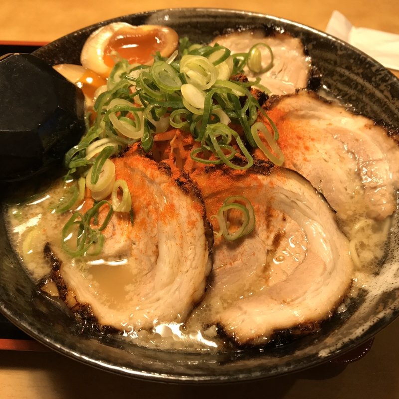 背脂とんこつ(ラーメン工房　はっぴ （【旧店名】あ　塚口店）)