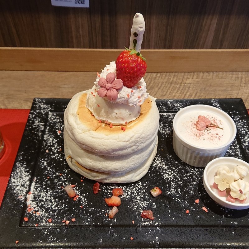 桜パンケーキ(Riz Labo Kitchen)