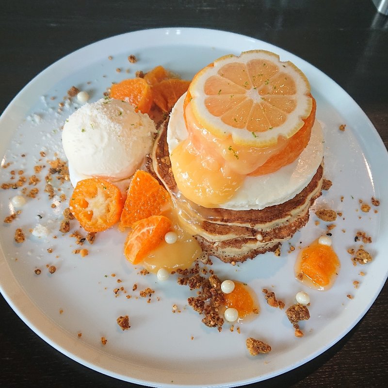 レアチーズ柑橘パンケーキ(adito)