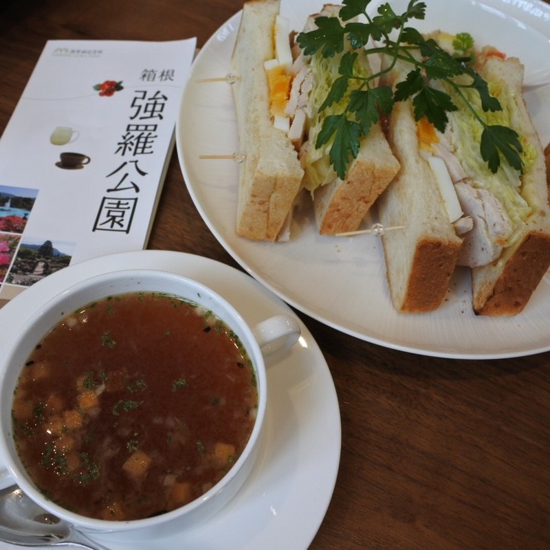 フルーツサンド(一色堂茶廊 （いっしきどう さろう）)