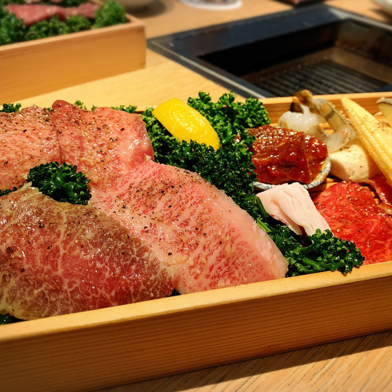 「肉亭ふたごのにく匣(にくばこ)」 こいき(上肉180g)￥3,000(肉亭ふたご)