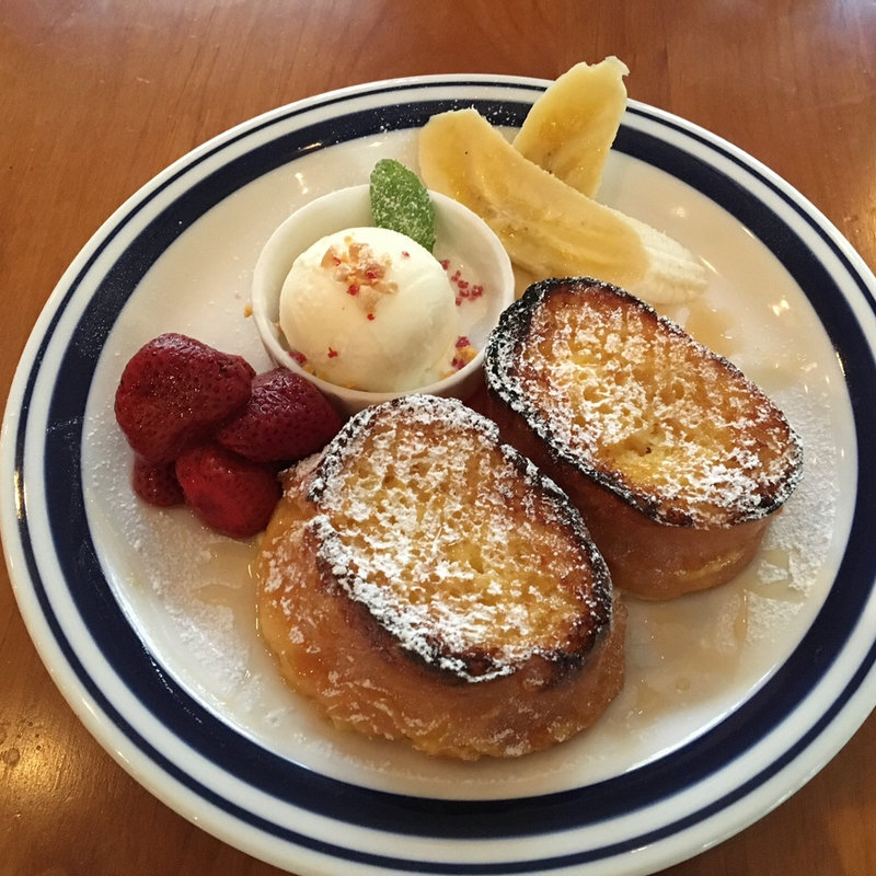 神楽坂フレンチトースト（苺コンポート）(シマダカフェ神楽坂)
