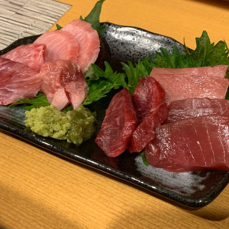 まぐろ盛り合わせ(まぐろ屋 とと蔵)