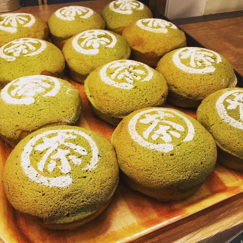 抹茶クリームパン(フォレスティカフェ 成城店)