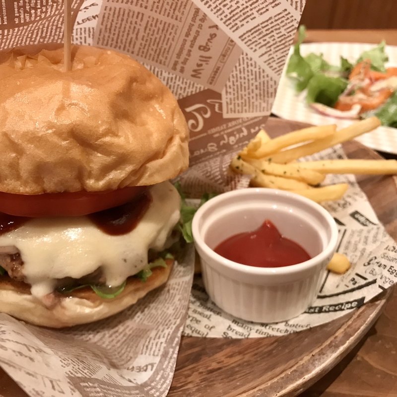 チーズバーガー(ディープディッシュ （DeepDish）)