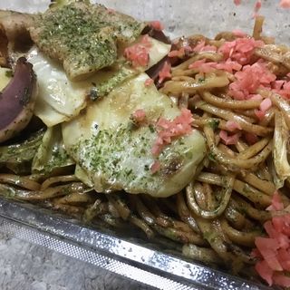 焼そば（豚・イカ・野菜入り）(㈲秀ちゃん 本店)