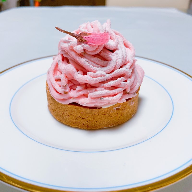 桜のモンブラン(パティスリー アーブル)