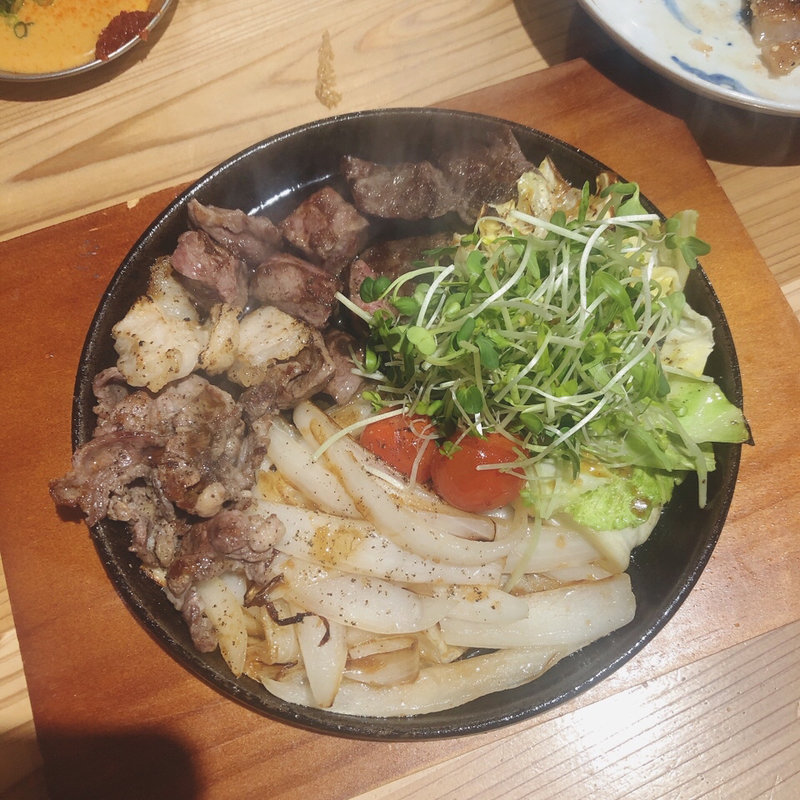 鉄板焼き(鉄板焼きと牛ホルモン フクシマ)