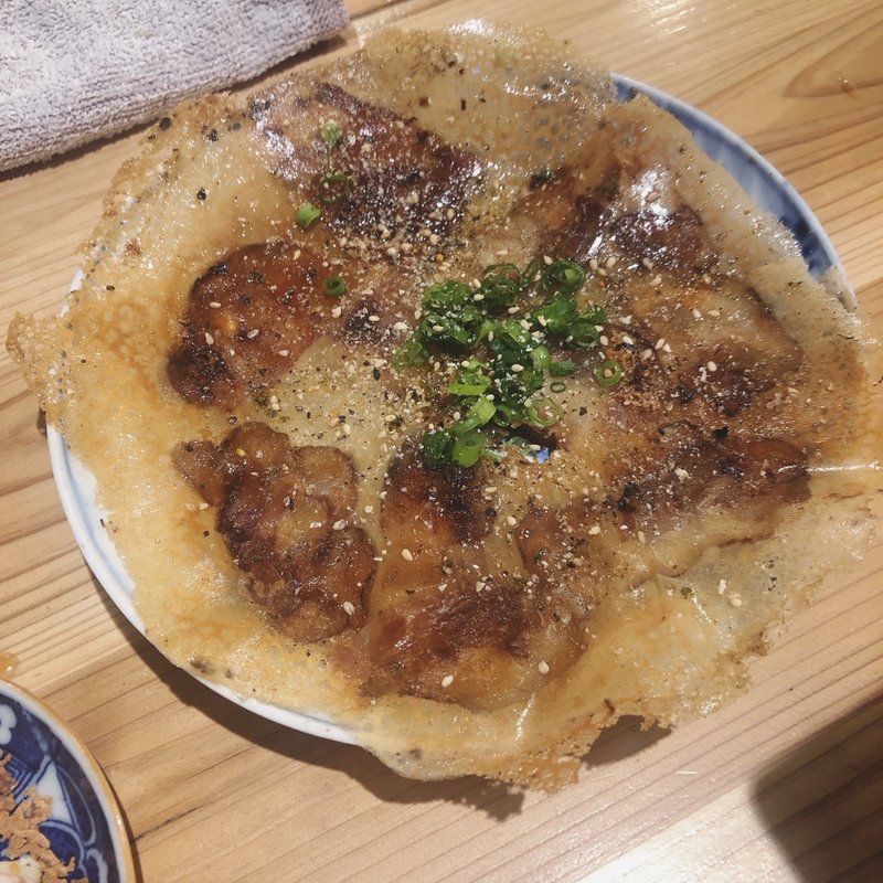 羽根付き豚足(鉄板焼きと牛ホルモン フクシマ)