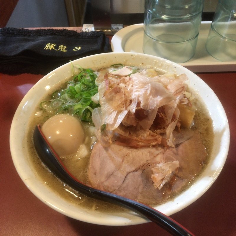 味玉和豚(らーめん 豚鬼 )