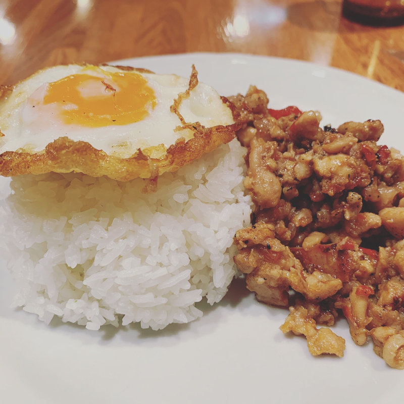 鶏のガパオ(マンゴツリーカフェ 恵比寿 （【旧店名】マンゴ カフェ）)