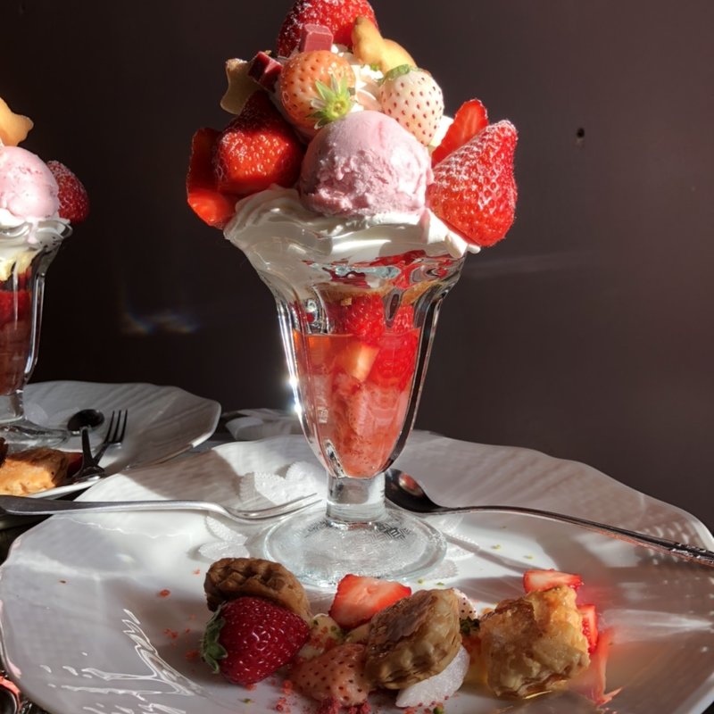 DXあまおういちごパフェ(ponya)