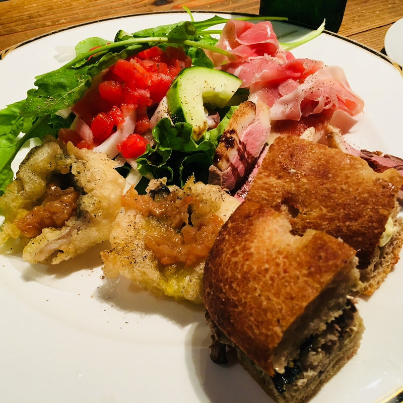 前菜盛り合わせ(ワインちゃん 瓦町路地)