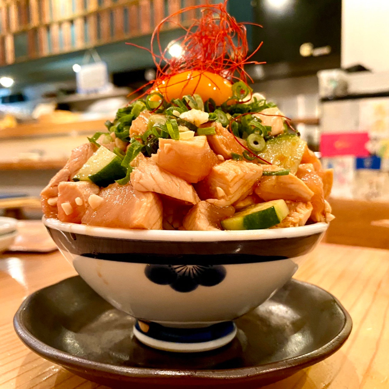 よだれ鶏丼(とり焼肉 エイト)の口コミ一覧 | No.1のメニューが見つかる外食クチコミサービス《SARAH》