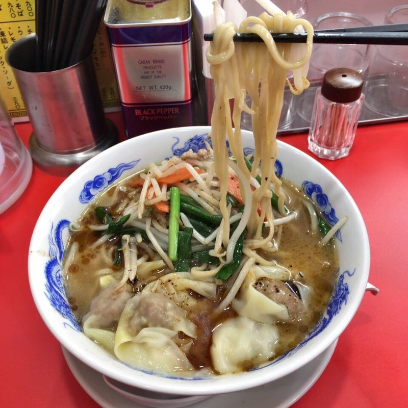 ワンタンもやしそば(萬龍)