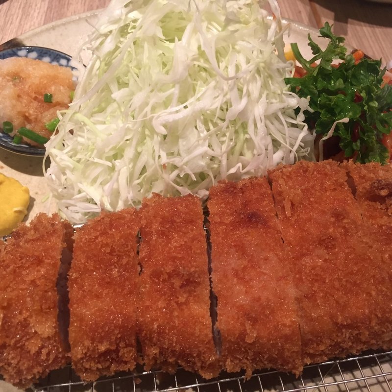 黒豚ロース定食(とん久)