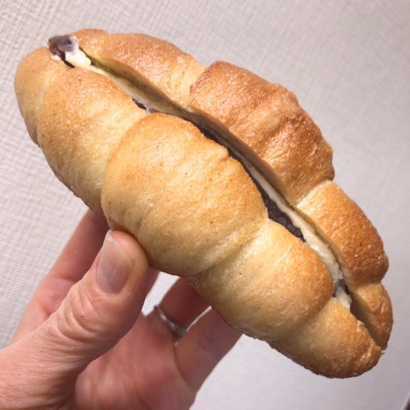 塩パンあんバター(ブレッドボックス 雑色店)