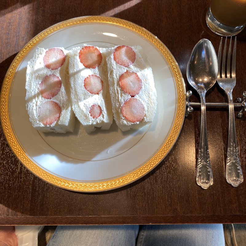 苺サンド(8010 （パレット）)