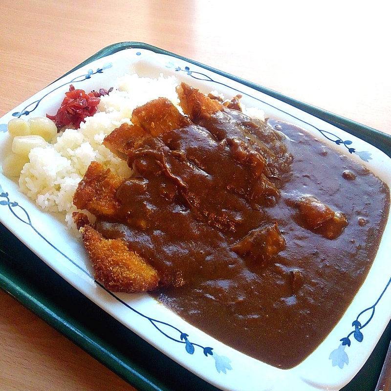 白金豚カツカレー(フードコート門)
