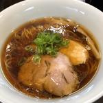 特製醤油らぁ麺(らぁ麺 すぎ本)
