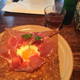 生ハムのガレット ブレッツカフェ クレープリー 表参道店 旧店名 ル ブルターニュ の口コミ一覧 おいしい一皿が集まるグルメコミュニティサービス Sarah