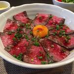 ローストビーフ丼