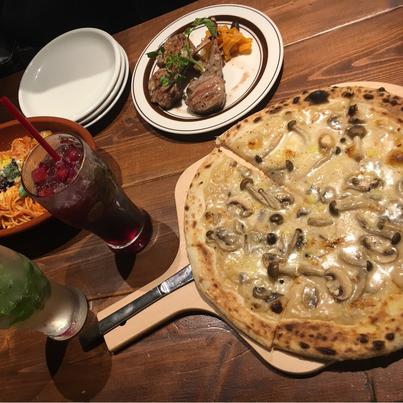 キノコのピザ(#702 CAFE&DINER なんばパークス店)