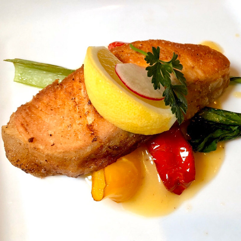 サーモンのムニエル(BEN （ベン）)