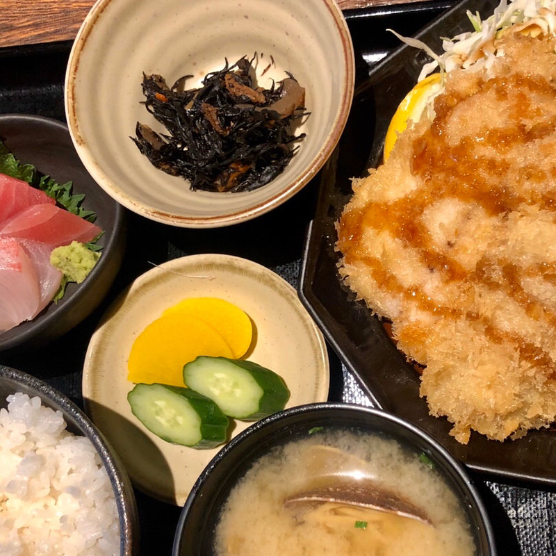 日替わり定食(築地とときち 新宿三丁目店)