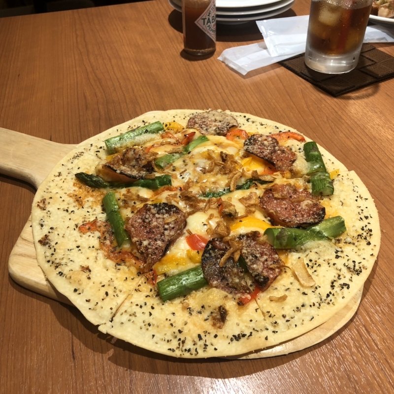 (鉄板焼+TRATTORIAらいおん )