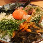 海鮮丼(魚屋スタンドふじ子 ルクア店)