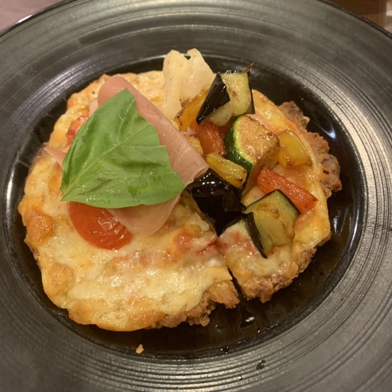 カリフラワーピザ(串カツ酒場 天満店)