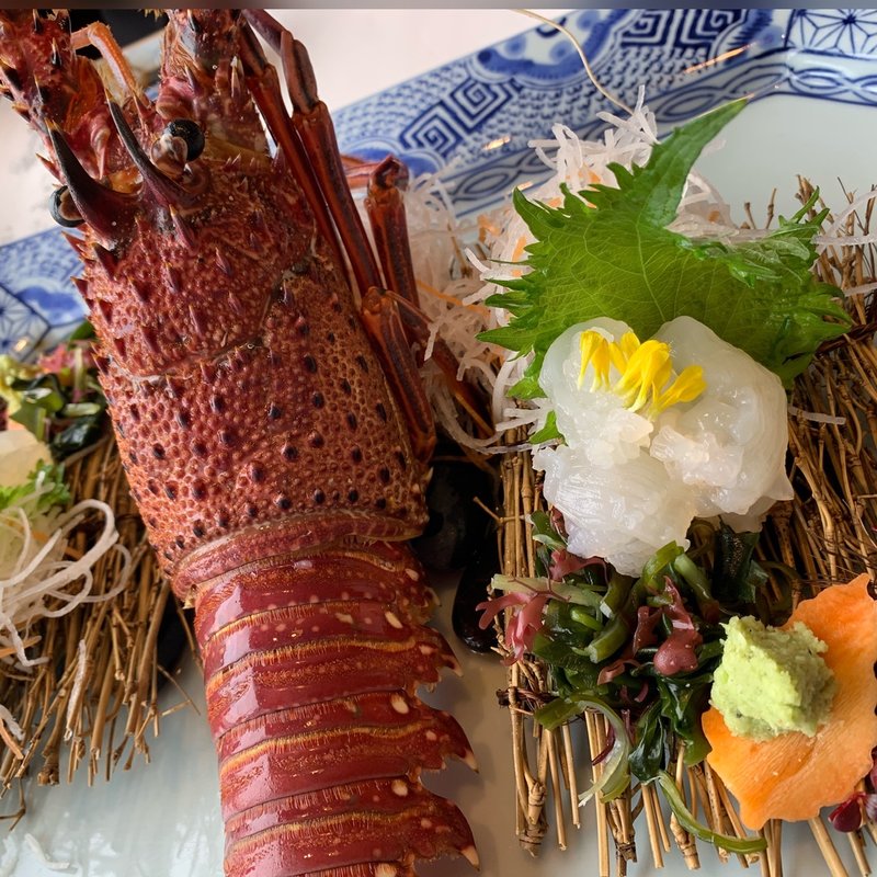 伊勢海老のお造り(中納言 大阪駅前第3ビル店)