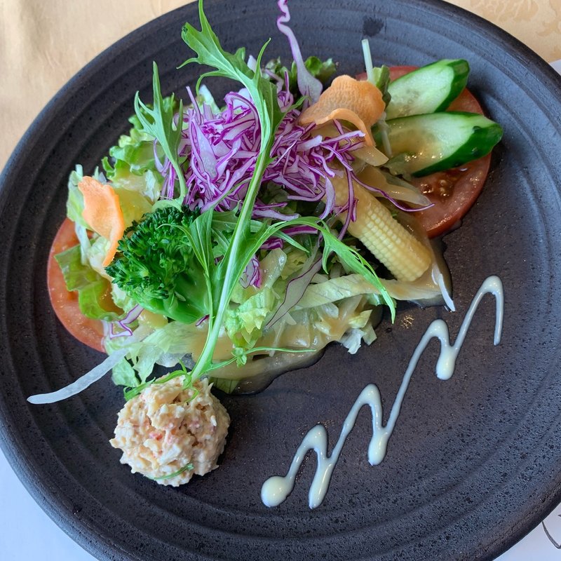 彩り新鮮野菜サラダ(中納言 大阪駅前第3ビル店)