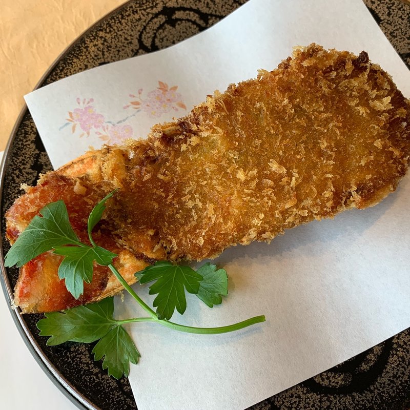 伊勢海老の甲羅揚げ(中納言 大阪駅前第3ビル店)