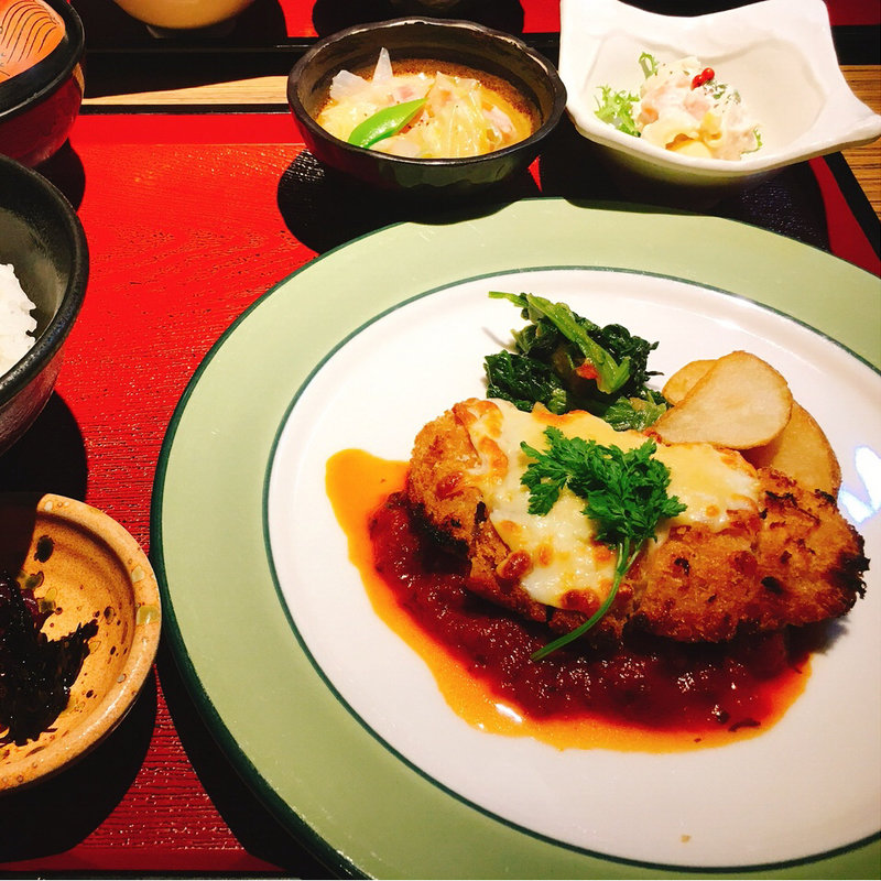 日替わり定食(カルメシ茶屋 生駒店 （かるめしぢゃや）)