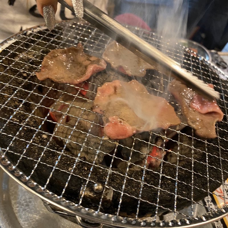 (昭和大衆ホルモン 京橋北店)